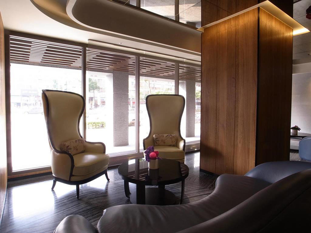 Hotel Midtown Richardson - Kaohsiung Bo'Ai Esterno foto