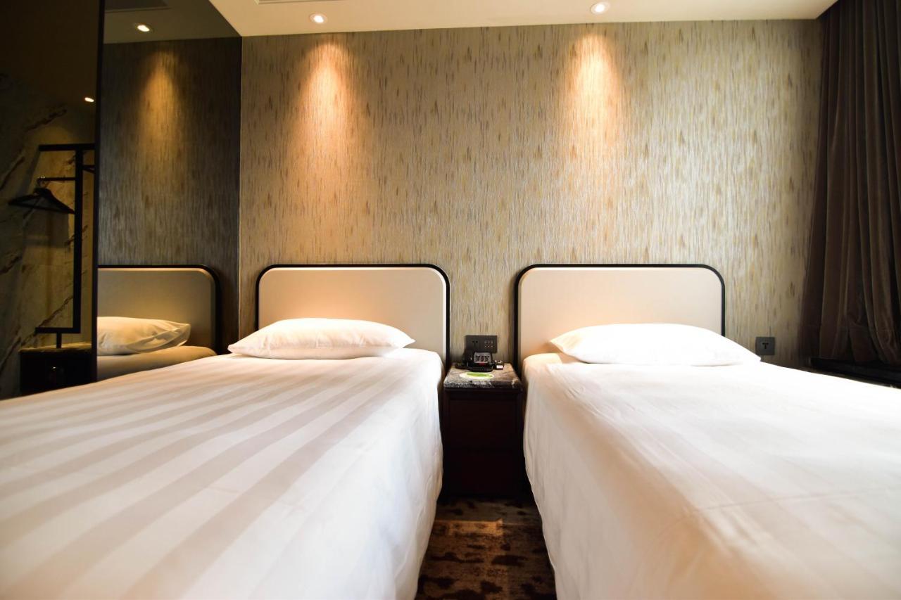 Hotel Midtown Richardson - Kaohsiung Bo'Ai Esterno foto