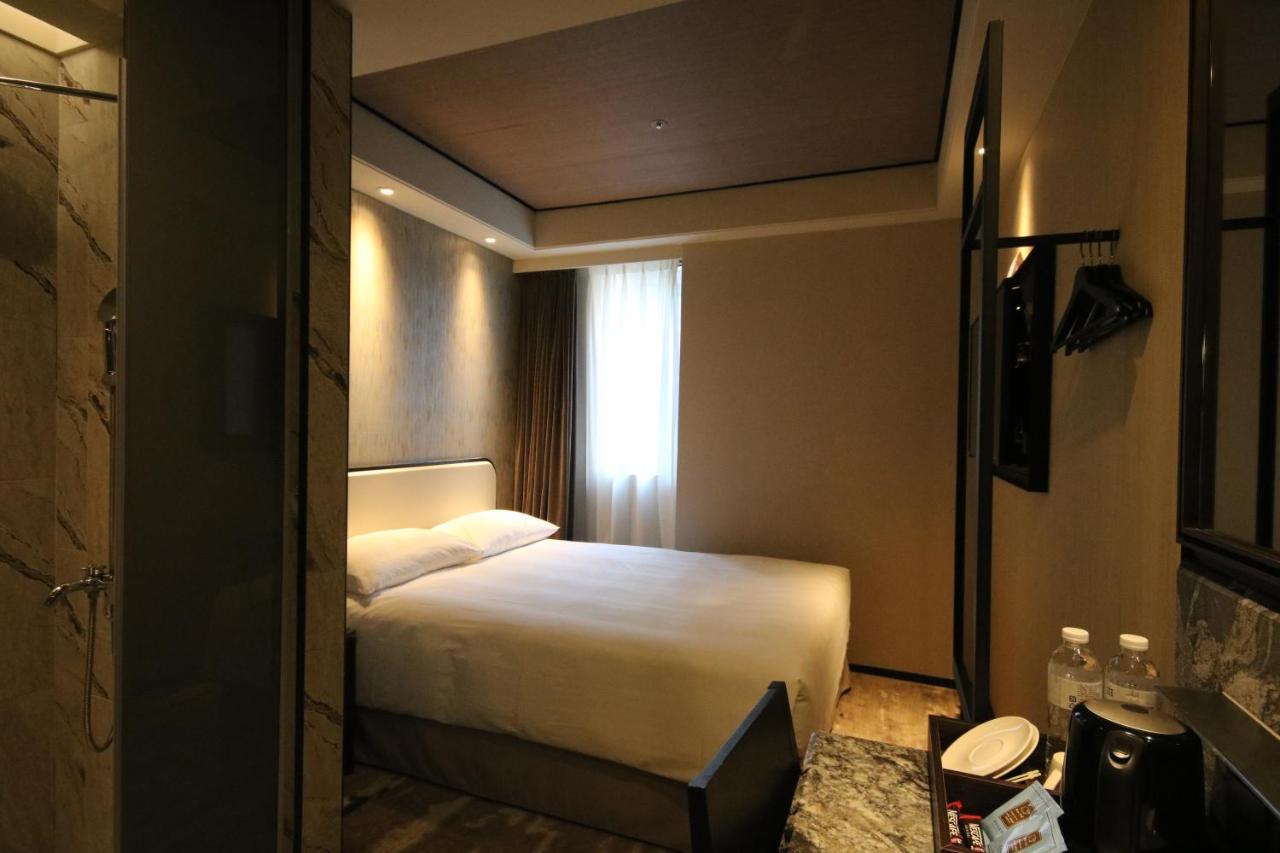 Hotel Midtown Richardson - Kaohsiung Bo'Ai Esterno foto