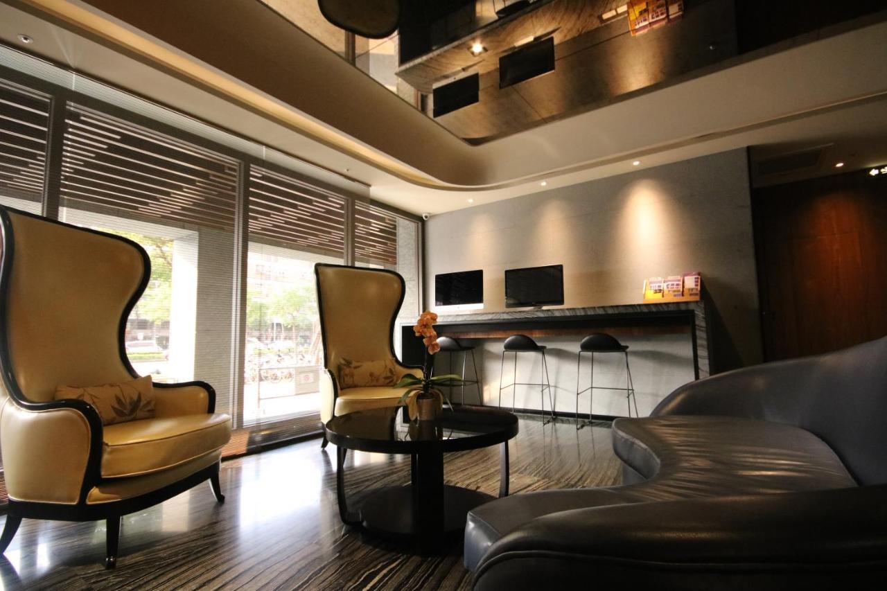 Hotel Midtown Richardson - Kaohsiung Bo'Ai Esterno foto
