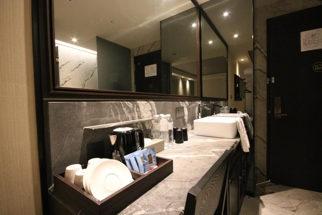 Hotel Midtown Richardson - Kaohsiung Bo'Ai Esterno foto