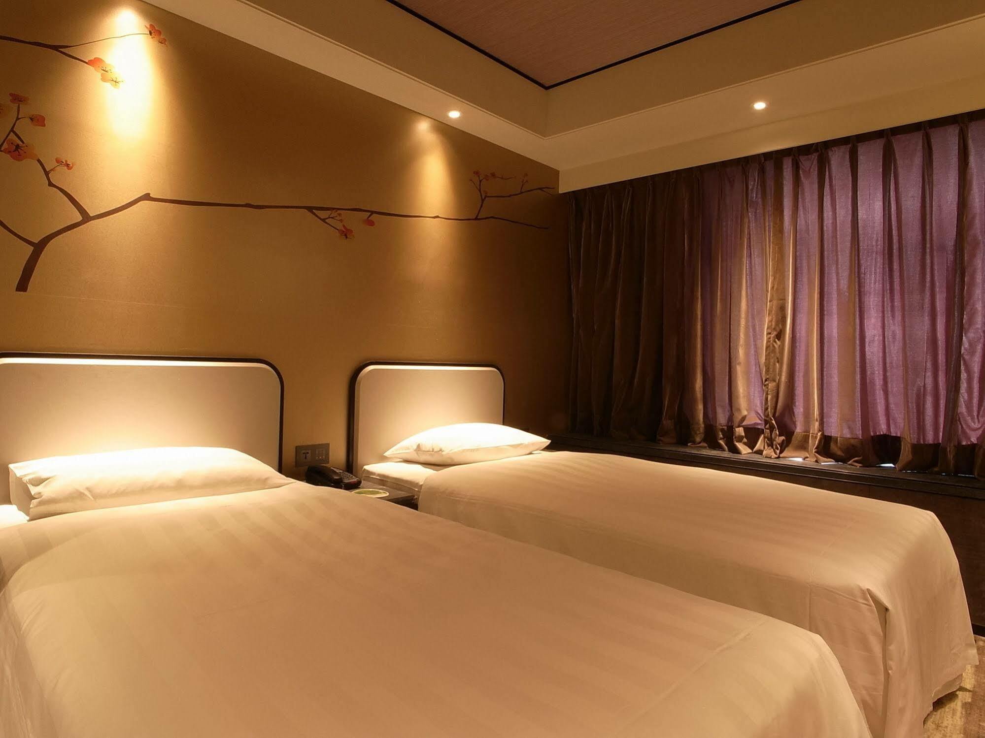 Hotel Midtown Richardson - Kaohsiung Bo'Ai Esterno foto